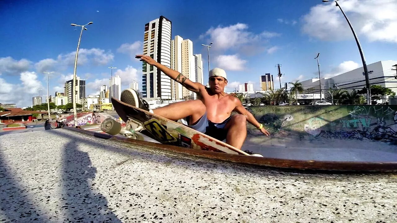 RafaelAzevedo_Legend_SurfSkate_2015