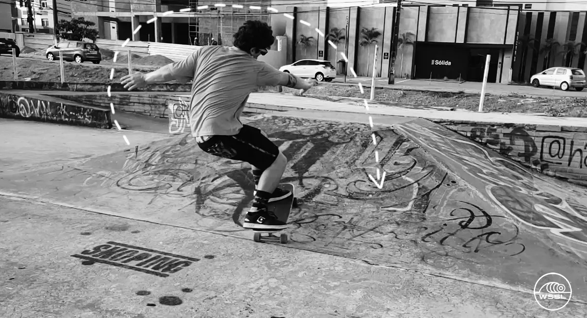 Backside Snap SurfSkater Rafael Azevêdo Reentry